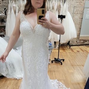 NWT - sz 18 Unaltered Martin Thornburg 'Dawes' Wedding Dress, RARE Color